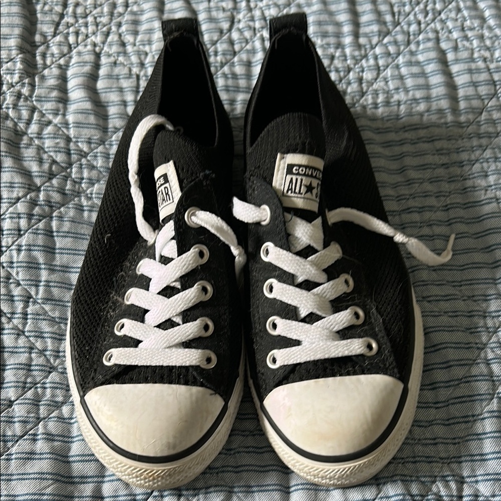 Boys Converse Low-Top Sneakers size 3 big kids
